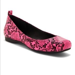 Jessica Simpson Mickella Python Pink Flats NWT